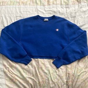 Blue cropped champion sweatshirt